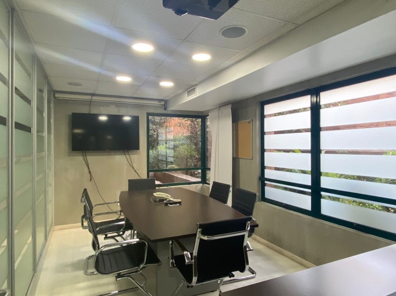 Imagen de Arriendo Oficina en Vitacura - LAS HUALTATAS - 112 m² - 4D - 2B (Cod. 11900)