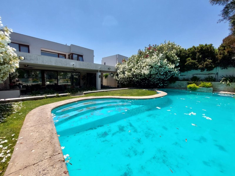 Imagen de Venta Casa en Colina - CHAMISERO CHICUREO COLINA - 170 m² - 4D - 4B (Cod. 12523)