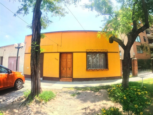 Imagen de Venta Casa en Providencia - SE VENDE TERRENO COMERCIAL CON 2 CASAS AMPLIAS PROVIDENCIA - 280 m² - 10D - 3B (Cod. 15)