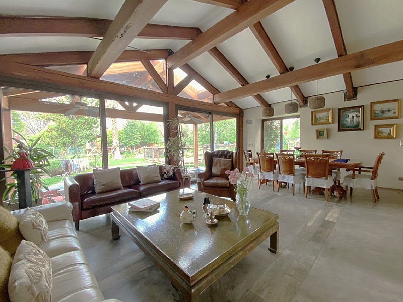 Imagen de Venta Casa en Colina - CONDOMINIO ALGARROBAL 1. DOS CASAS, FULL EQUIPADA - 402 m² - 8D - 6B (Cod. 16665)