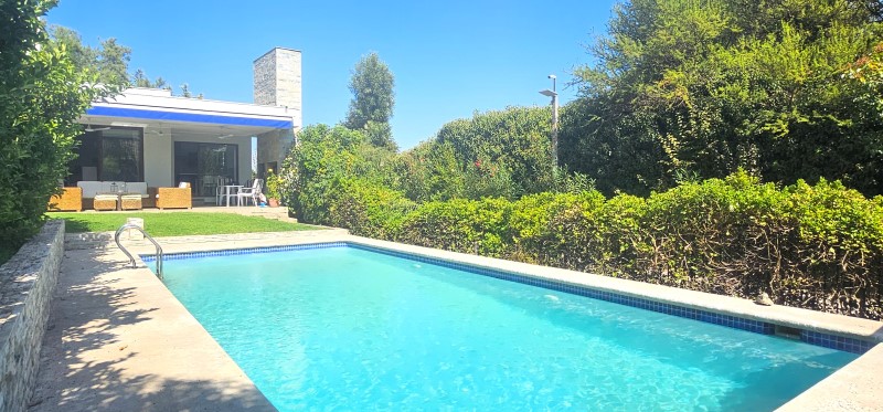 Imagen de Venta Casa en La Reina - LA REINA ALTA JULIA BERNSTEIN - 371 m² - 4D - 5B (Cod. 18479)