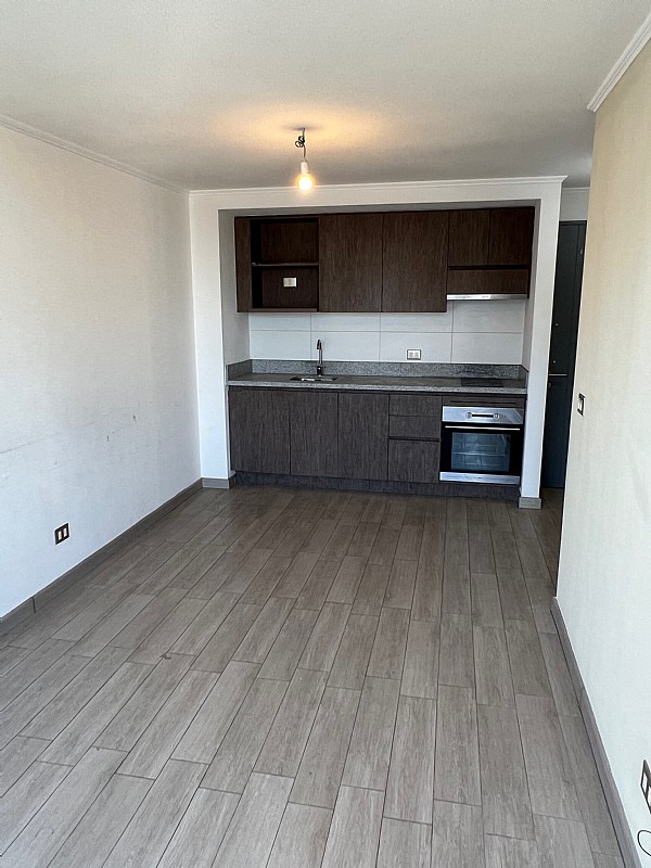 Imagen de Arriendo Departamento en La Cisterna - DP 2D  / LO OVALLE / AV. MARIA / LA CISTERNA - 40 m² - 2D - 1B (Cod. 19274)