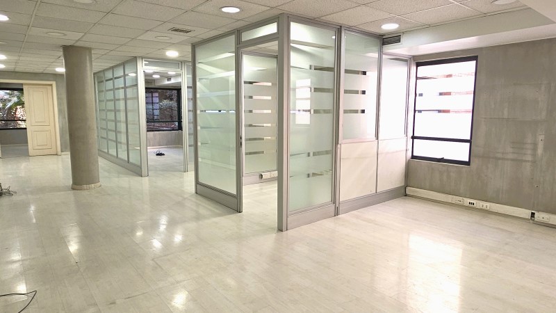 Imagen de Venta Oficina en Vitacura - LAS HUALTATAS - 112 m² - 4D - 2B (Cod. 21134)