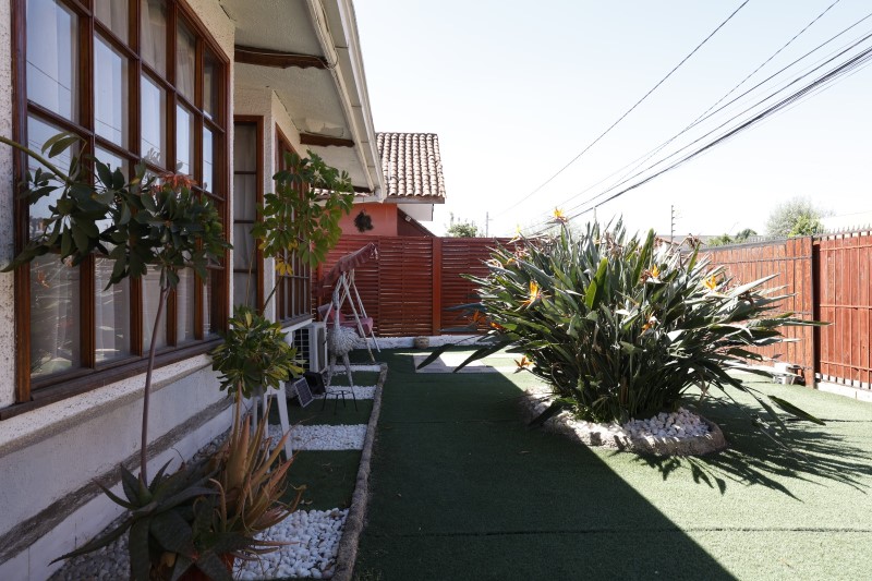 Imagen de Venta Casa en El Bosque - METRO EL BOSQUE - 230 m² - 5D - 4B (Cod. 28320)