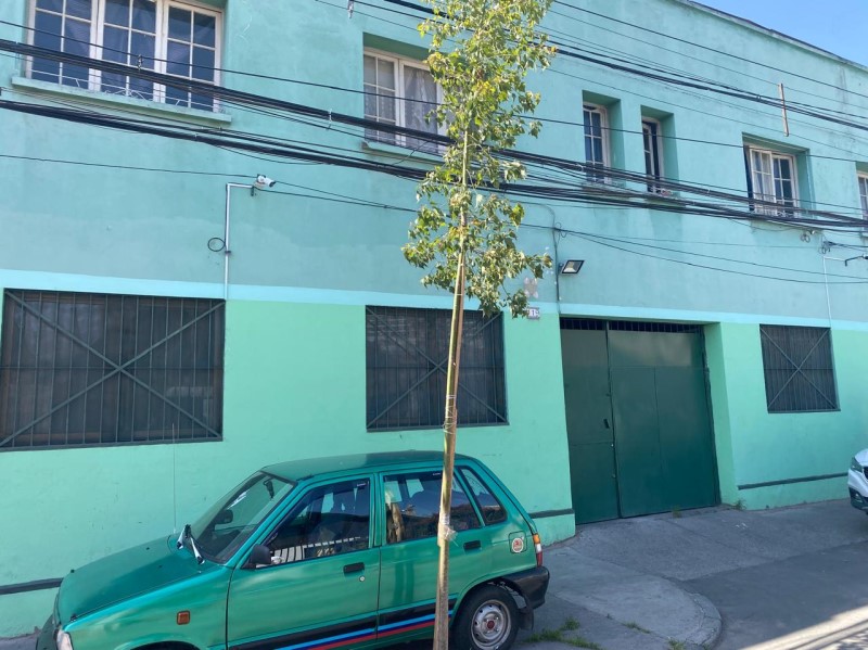 Imagen de Venta Casa en Santiago - SANTA HELENA / VICUÑA MACKENA - 613 m² - 3D - 3B (Cod. 29985)