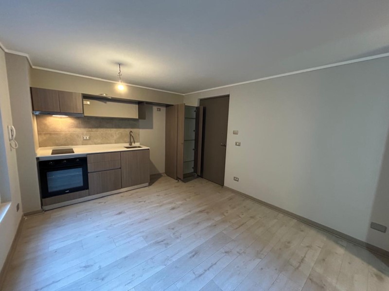 Imagen de Arriendo Departamento en Santiago - METRO SANTA LUCIA - 30 m² - 1B (Cod. 32680)