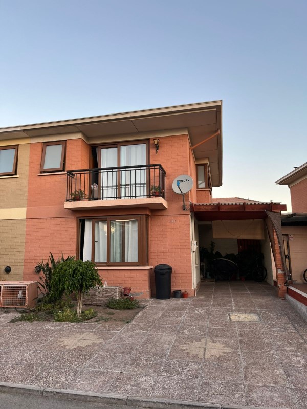 Imagen de Venta Casa en Maipú - JORGE GUERRA / ALCALDE JOSÉ LUIS INFANTE - 100 m² - 4D - 3B (Cod. 32923)