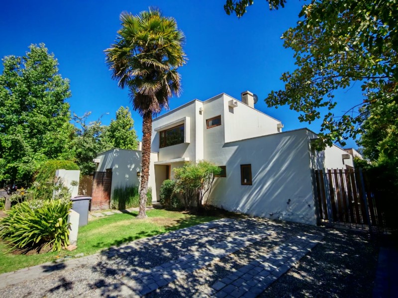 Imagen de Venta Casa en Colina - CONDOMINIO LAS FLORES CHICUREO - 170 m² - 4D - 4B (Cod. 33068)