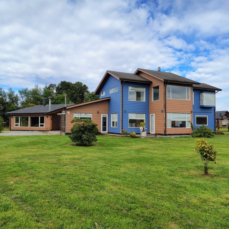 Imagen de Venta Casa en Puerto Varas - LOS GRANEROS DE PUERTO VARAS - 300 m² - 4D - 4B (Cod. 33430)