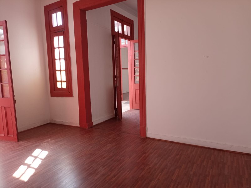 Imagen de Arriendo Casa en Santiago - METRO MATTA - 140 m² - 5D - 2B (Cod. 34290)