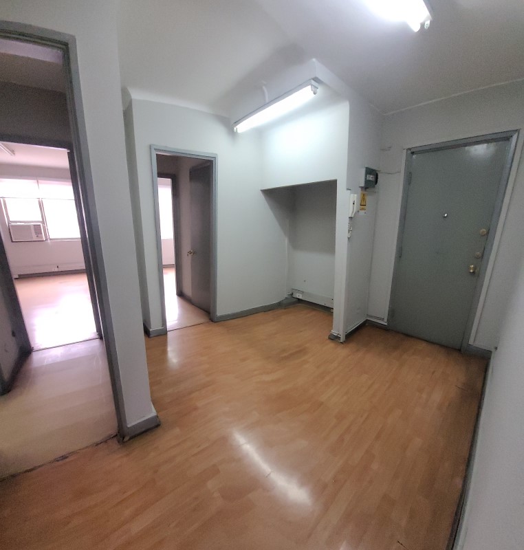 Imagen de Venta Oficina en Santiago - METRO MONEDA/ PLAZA CONSTITUCIÓN - 63 m² - 4D (Cod. 35129)