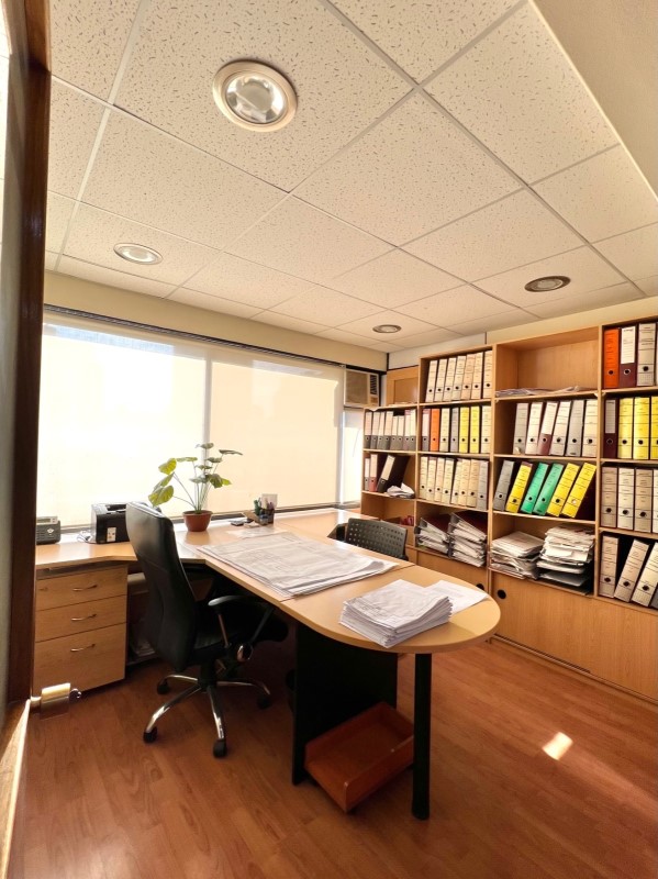 Imagen de Venta Oficina en Providencia - OFICINA PROVIDENCIA METRO LOS LEONES - 90 m² - 4D - 2B (Cod. 36196)