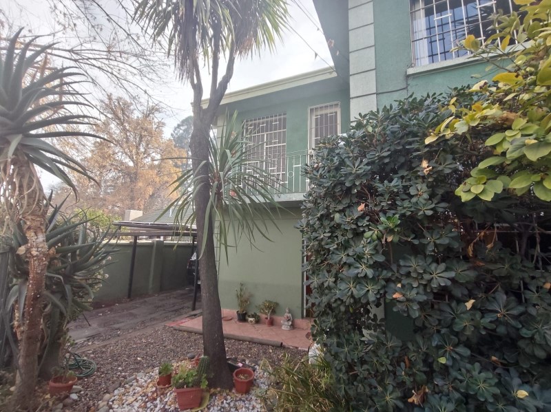 Imagen de Venta Casa en Ñuñoa - DUBLE ALMEYDA. PARQUE JUAN XXIII - 136 m² - 4D - 3B (Cod. 36273)