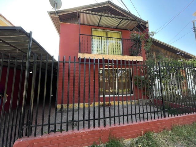 Imagen de Venta Casa en Maipú - PASAJE ANDRES BELLO /RENE OLIVARES - 100 m² - 4D - 3B (Cod. 37013)