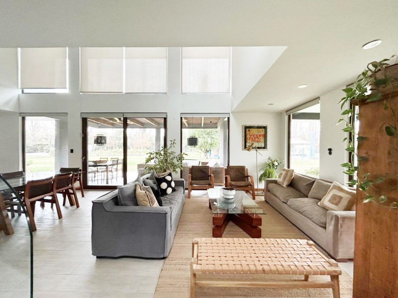 Imagen de Venta Casa en Colina - ALGARROBAL, CHICUREO PONIENTE - 273 m² - 5D - 5B (Cod. 37037)