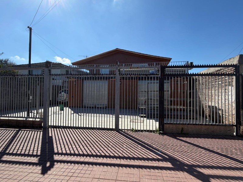 Imagen de Venta Casa en Padre Hurtado - PRIMERA TRANSVERSAL - 242 m² - 3B (Cod. 38473)