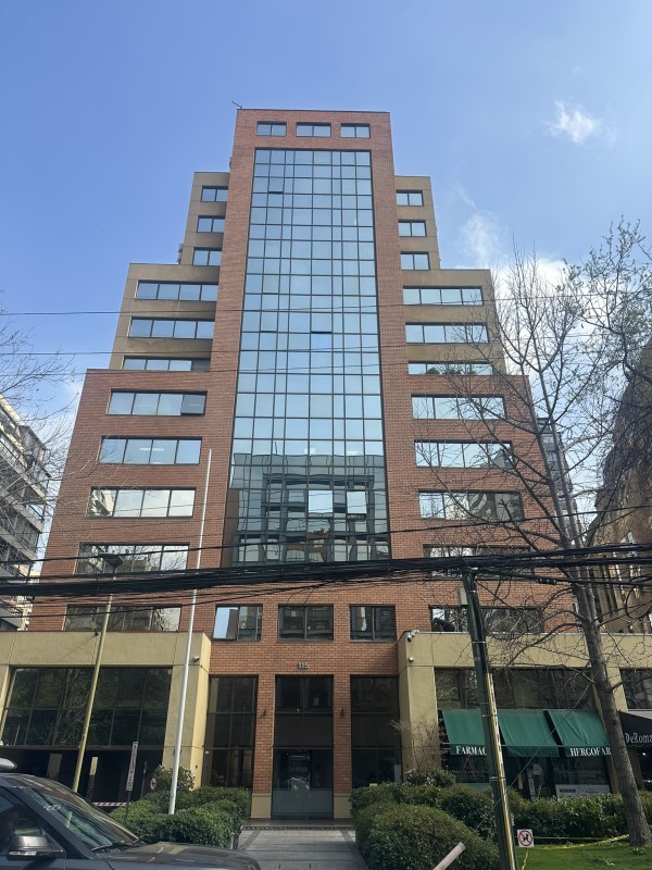 Imagen de Venta Oficina en Las Condes - MALAGA CON APOQUINDO - 138 m² - 8D - 3B (Cod. 38510)
