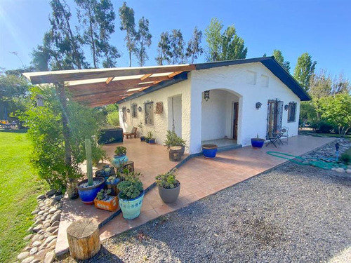 Imagen de Venta Casa en Isla De Maipo - CERCANO A AV. LONQUÉN SUR CON CAM. LAS PARCELAS - 279 m² - 7D - 6B (Cod. 38634)
