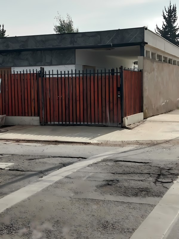 Imagen de Venta Casa en La Florida - PERPETUA FREIRE ESQUINA PERU - 60 m² - 3D - 2B (Cod. 38844)