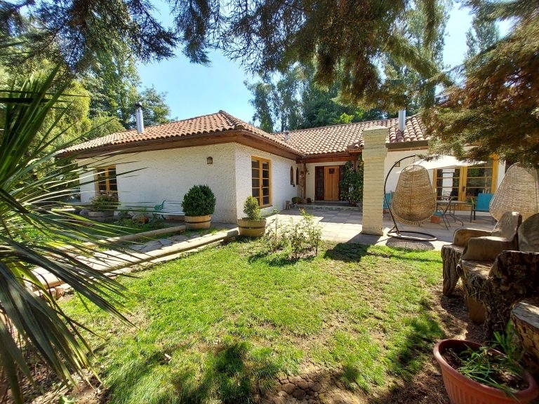 Imagen de Venta Parcela en Isla De Maipo - ISLA DE MAIPO - 341 m² - 8D - 4B (Cod. 38969)