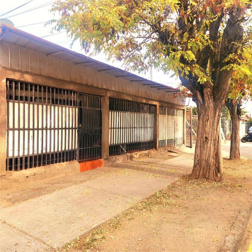 Imagen de Venta Casa en Puente Alto - CASA EN VENTA DE 3H, 2B, 2ESTC + BOG EN PUENTE ALTO AV. - 132 m² - 3D - 2B (Cod. 38973)