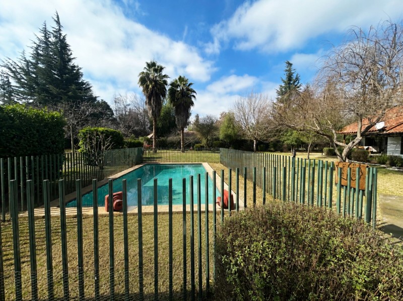Imagen de Venta Casa en Colina - SANTA CECILIA - 180 m² - 3D - 3B (Cod. 38997)