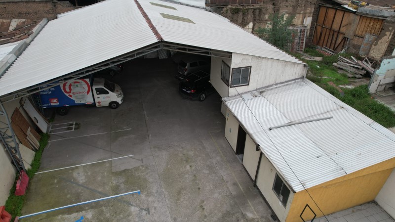 Imagen de Venta Bodega en Estación Central - NEMESIO RETAMAL CON ALAMEDA - 400 m² - 2D - 3B (Cod. 39102)