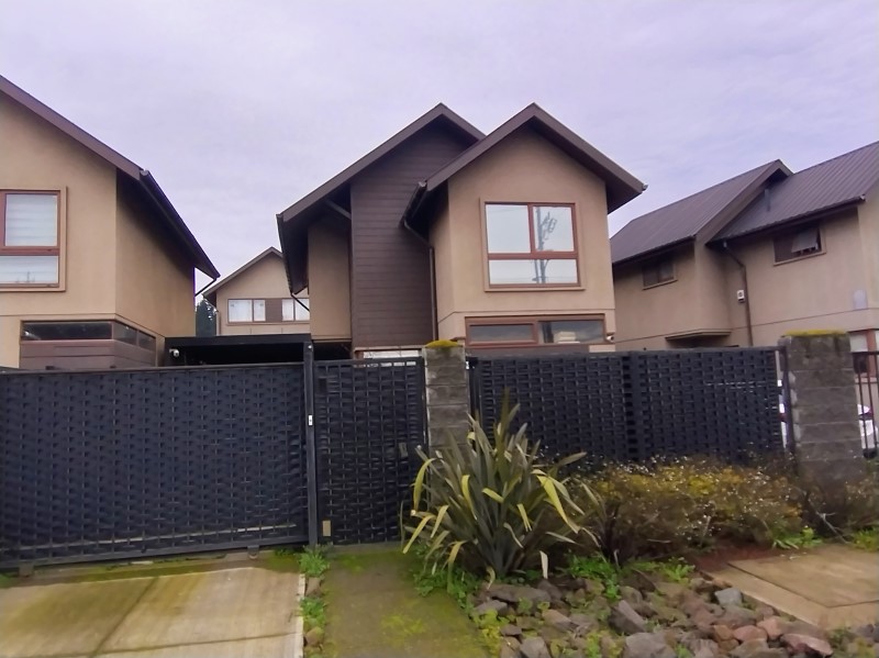 Imagen de Venta Casa en Los Angeles - ROCAS DE CURAMONTE - 99 m² - 3D - 3B (Cod. 39593)