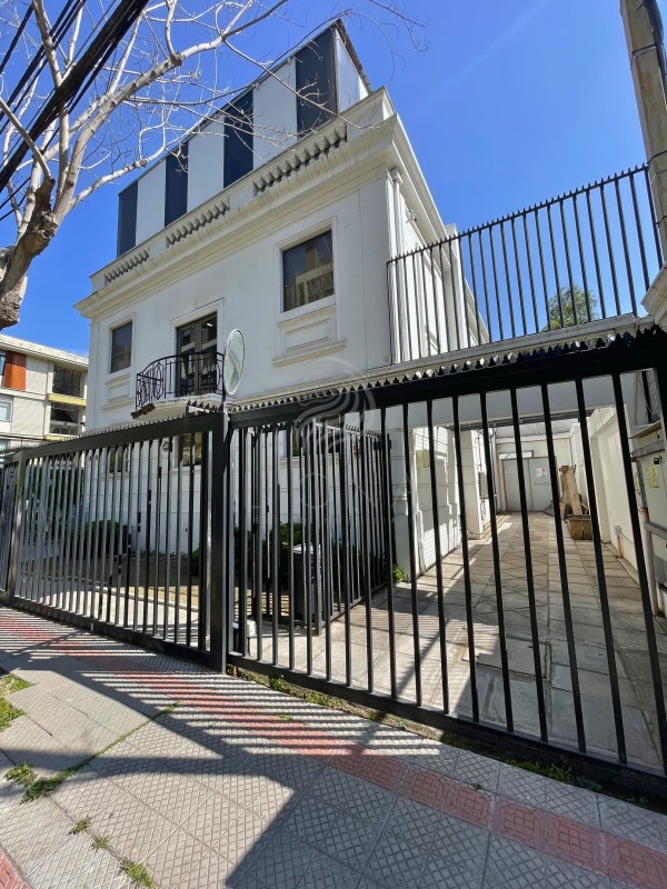Imagen de Arriendo Oficina en Providencia - LOS LEONES - 442 m² - 5D - 4B (Cod. 39806)