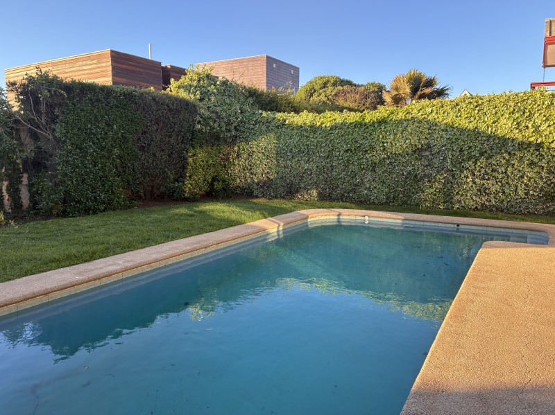 Imagen de Arriendo Casa en Concón - BOSQUES DE MONTEMAR - 140 m² - 6D - 5B (Cod. 39830)