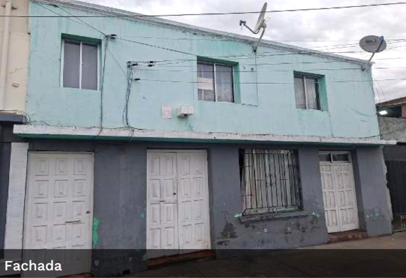 Imagen de Venta Casa en Lo Prado - CERCANA A METRO LO PRADO Y SAN PABLO. - 207 m² - 6D - 3B (Cod. 39835)