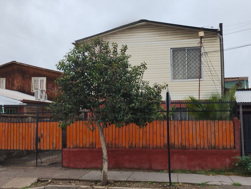 Imagen de Venta Casa en Pedro Aguirre Cerda - PARQUE ANDRÉ JARLÁN - 180 m² - 6D - 4B (Cod. 39910)