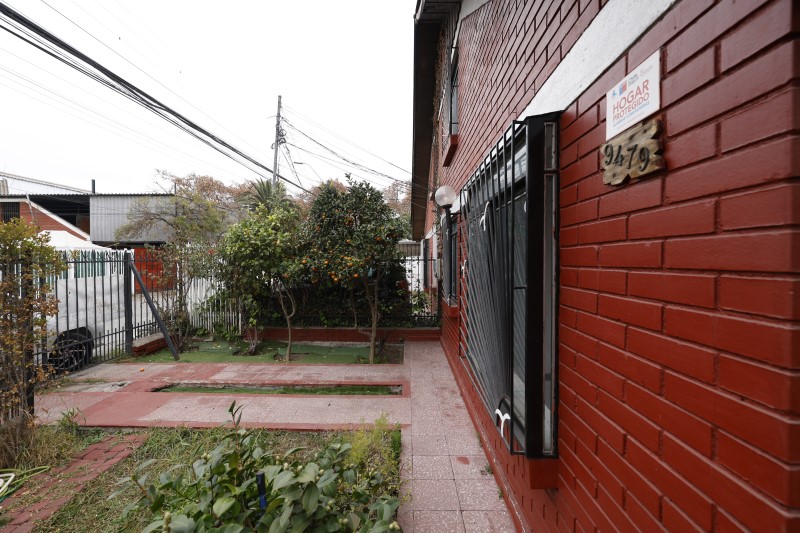 Imagen de Venta Casa en La Cisterna - METRO EL BOSQUE. - 62 m² - 3D - 1B (Cod. 40000)