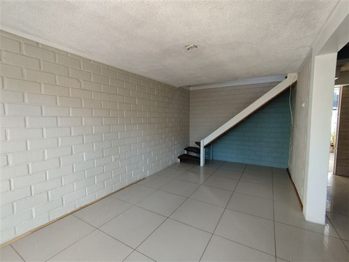Imagen de Venta Casa en Puente Alto - CASA EN VENTA DE 3D 2B EN PUENTE ALTO LÍMITE CON LA FLORIDA - 57 m² - 3D - 2B (Cod. 400)