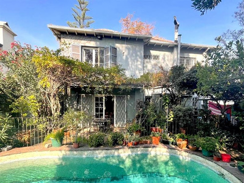 Imagen de Venta Casa en Providencia - CASA EN VENTA DE 4 DORM. EN PROVIDENCIA - 202 m² - 4D - 4B (Cod. 427)