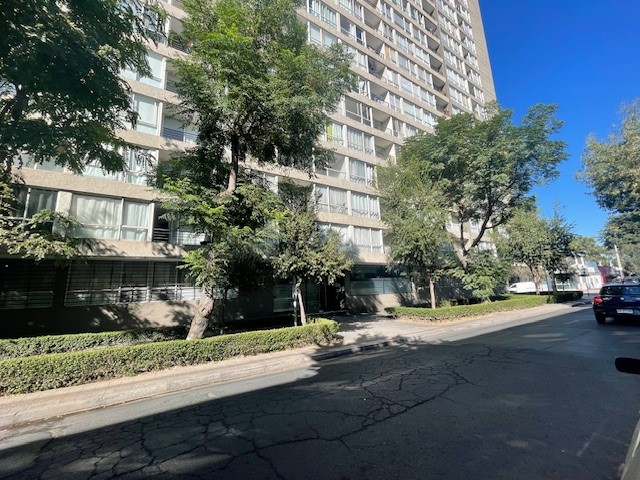 Imagen de Venta Departamento en Santiago - CALLE SARGENTO ALDEA CON SAN DIEGO SANTIAGO SUR - 40 m² - 2D - 2B (Cod. 4345)