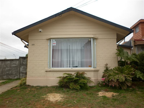 Imagen de Venta Casa en Valdivia - CASA EN VENTA DE 3 DORM. SECTOR LOS FUNDADORES EN VALDIVIA - 67 m² - 3D - 1B (Cod. 625)